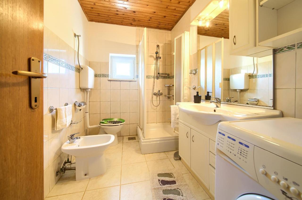 Apartment Lipovac Malinska Kültér fotó