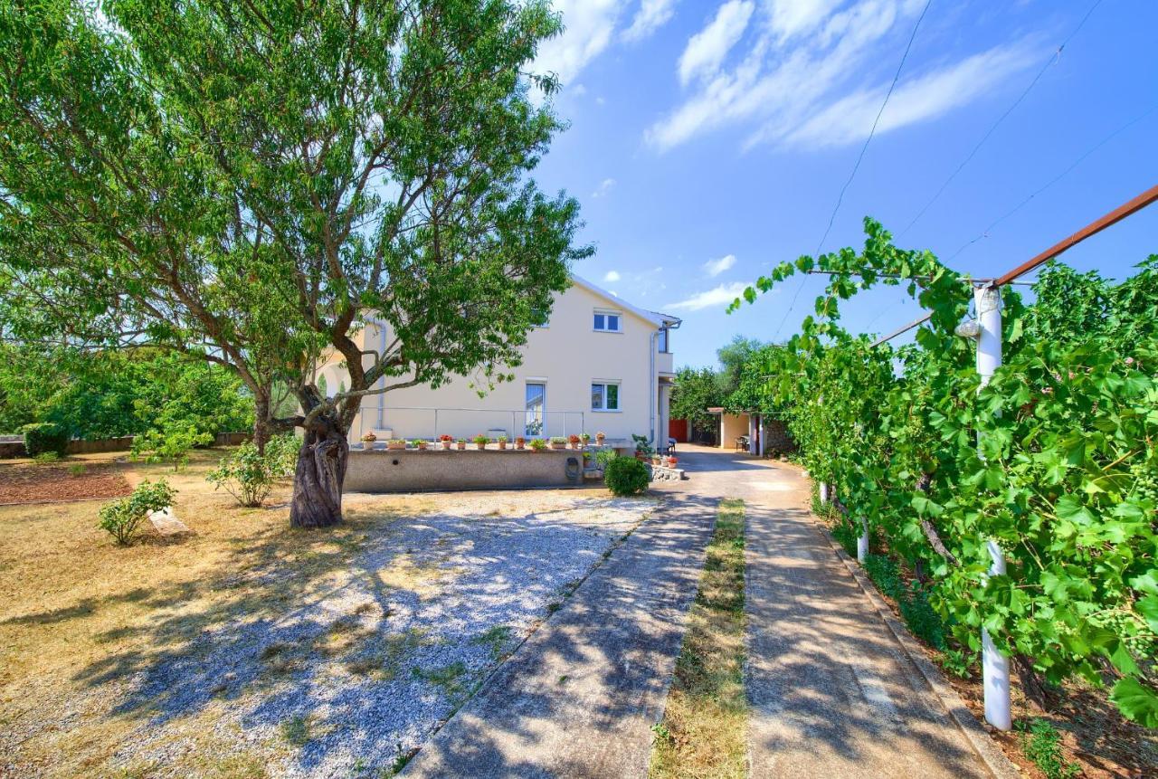 Apartment Lipovac Malinska Kültér fotó