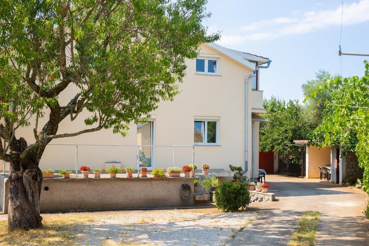 Apartment Lipovac Malinska Kültér fotó