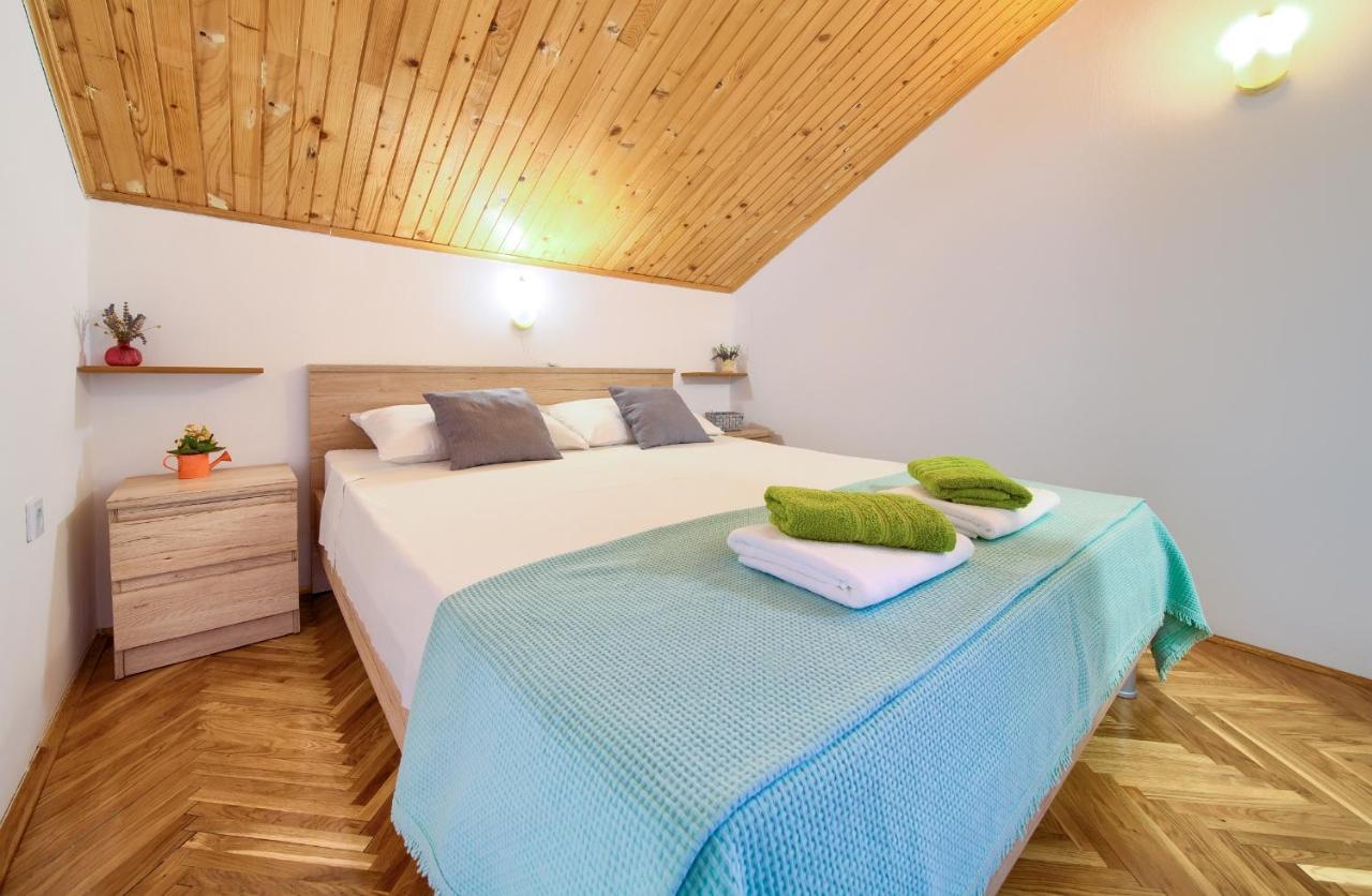 Apartment Lipovac Malinska Kültér fotó