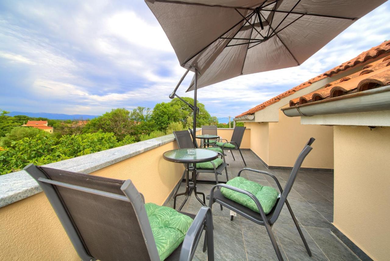 Apartment Lipovac Malinska Kültér fotó
