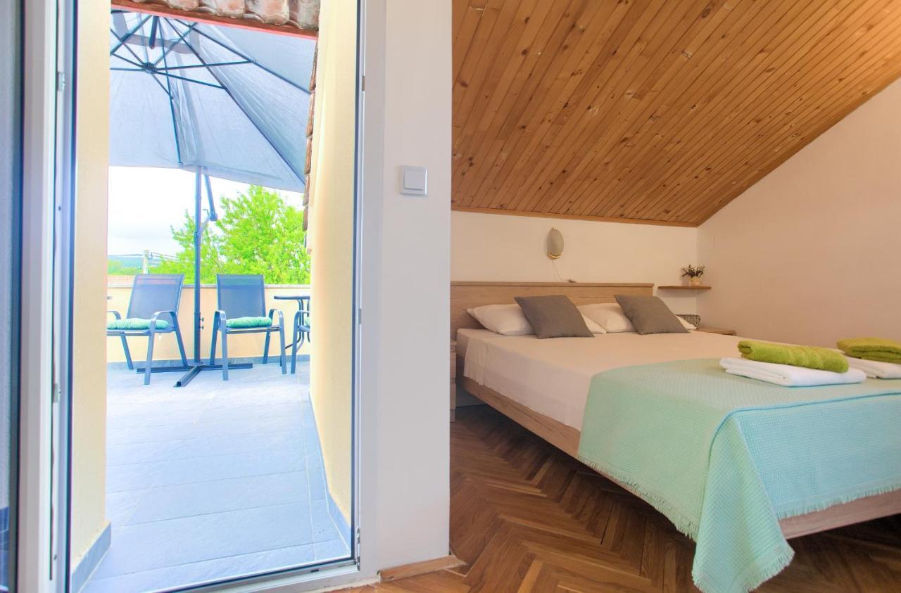 Apartment Lipovac Malinska Kültér fotó
